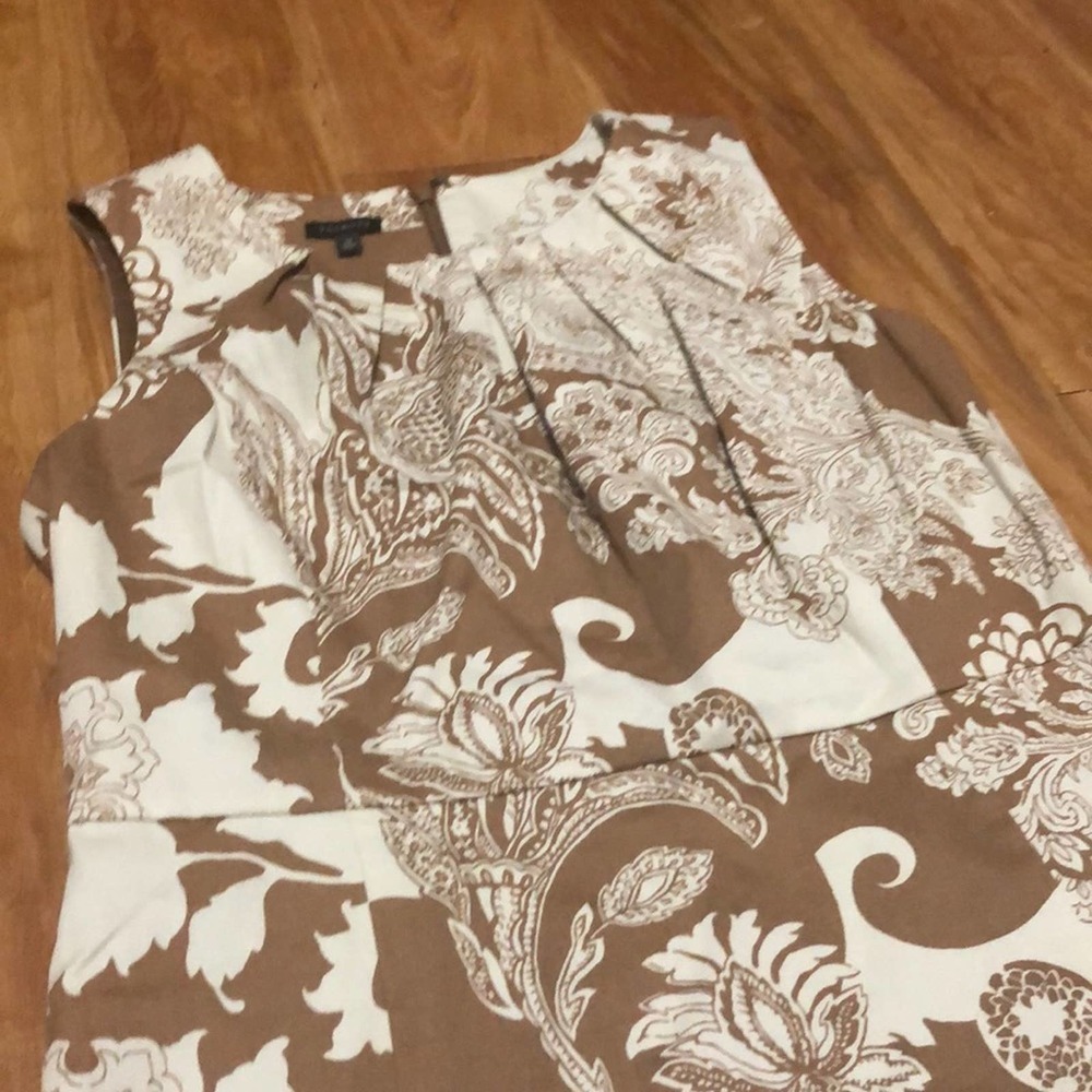 Talbots Warm Toned Tan/Light Brown and Cream Floral Dress Size 12
